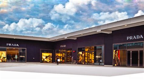 prada outlet ancona